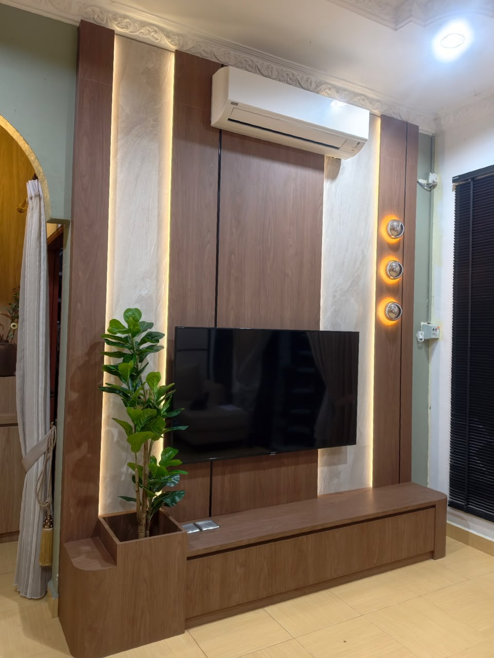 TV Cabinet
