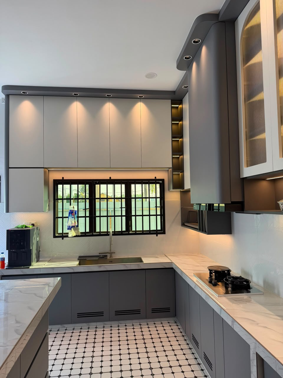 Dapur Kelabu Minimalis
